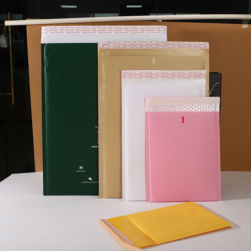 Custom Bubble Mailers & Envelopes, view 4