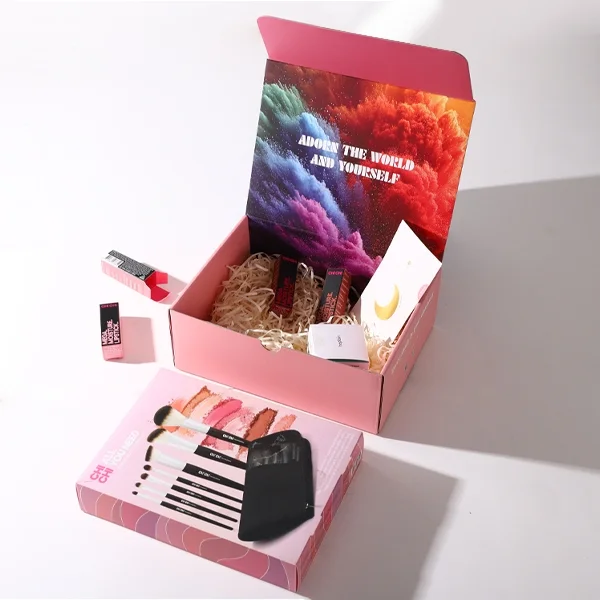 Custom ecommerce packaging — packaging illustration 3