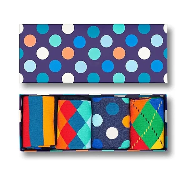 Sock subscription box — packaging illustration 2