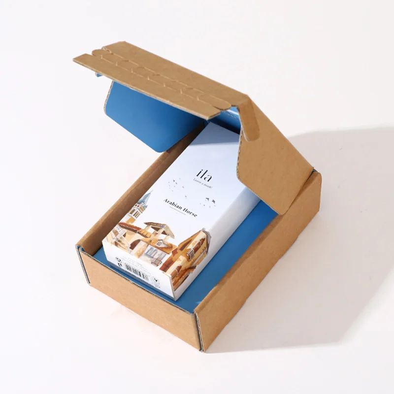 Customized packaging for Perfume with paper insert, view 2