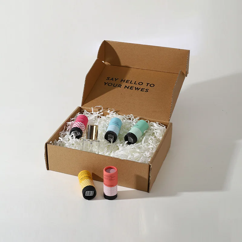Minimalist Perfume Oil Discovery Set in Box, view 4