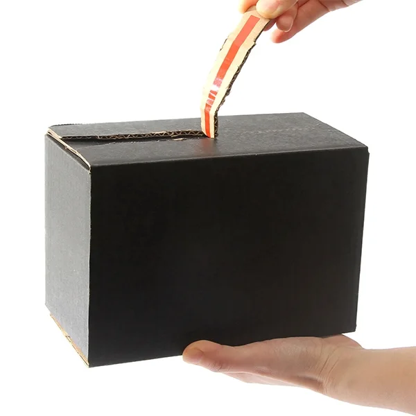 Black mailer box — packaging illustration 2