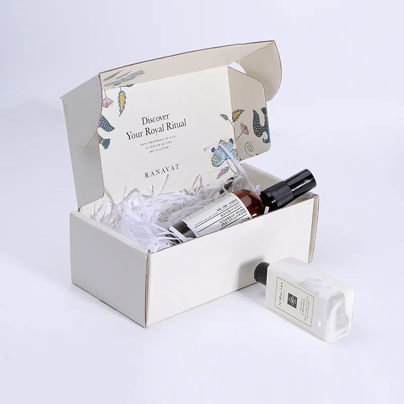 Packaging design: presentation, structure and use — archive photograph 3