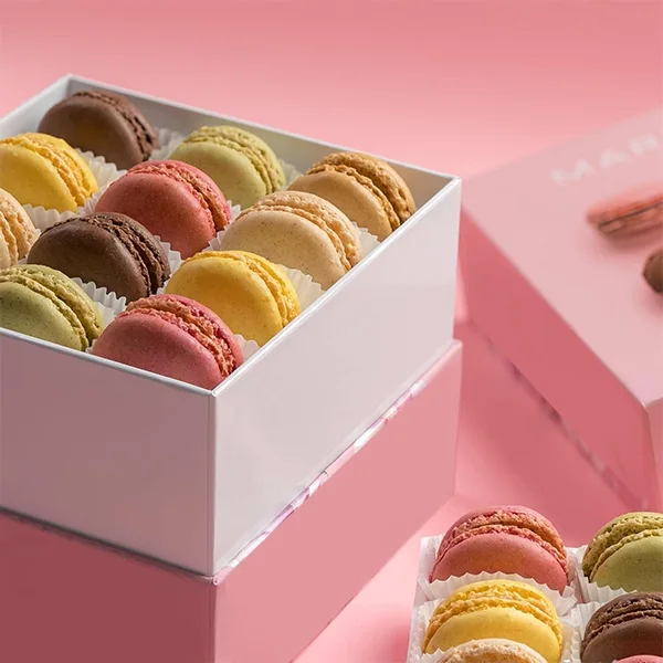 Package gift box — packaging illustration 3